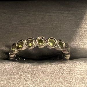 Zales peridot & silver ring